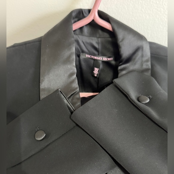🥂Elegant Vintage Ladies Victoria’s Secret Black Tuxedo Style Suit Jacket Size 12 - Picture 9 of 16
